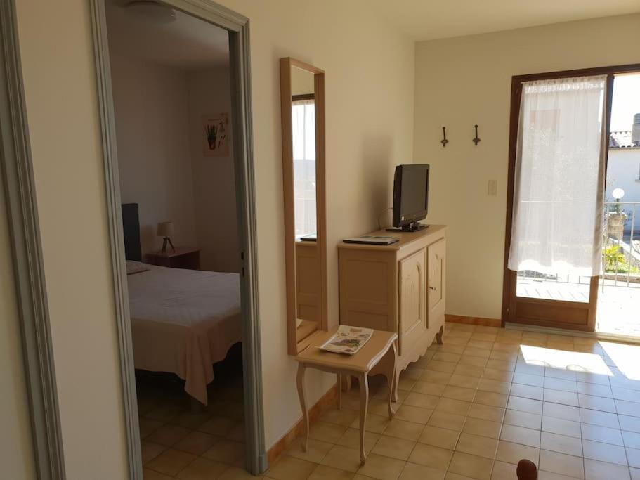 Residence Lou Cigaloun - Ana Location Греу-ле-Бен Екстер'єр фото