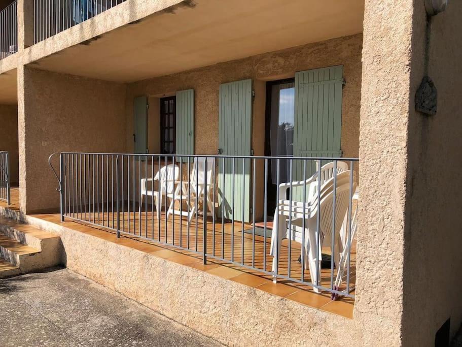 Residence Lou Cigaloun - Ana Location Греу-ле-Бен Екстер'єр фото